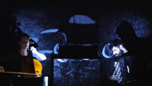 Lire la suite à propos de l’article HALOCLINE, UNE CRÉATION MUSICALE ET CINEMATOGRAPHIQUE