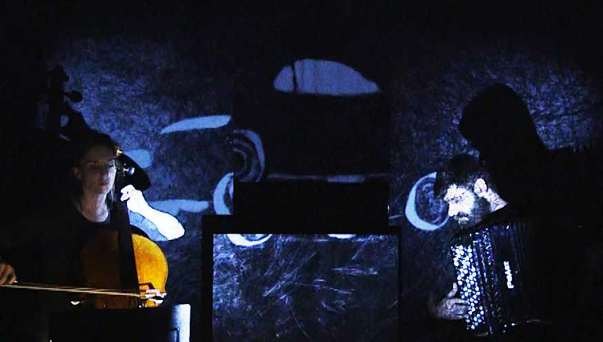 Lire la suite à propos de l’article HALOCLINE, UNE CRÉATION MUSICALE ET CINEMATOGRAPHIQUE